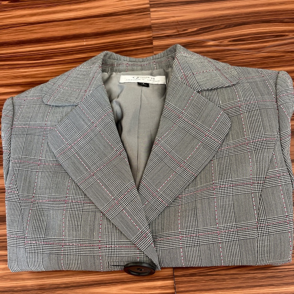 Tahari Women’s Blazer🌸